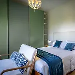 Yid Penthouse On River With Parking Appartement Florence