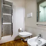 Yid Penthouse On River With Parking