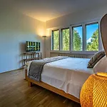 Yid Penthouse On River With Parking Appartement Florence
