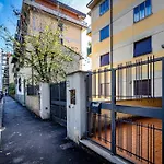 Yid Penthouse On River With Parking * Florence