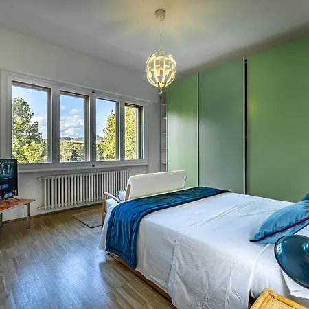 Yid Penthouse On River With Parking * Florence