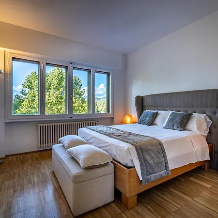 Apartment Yid Penthouse On River With Parking Florence