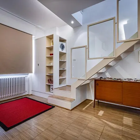 Yid Penthouse On River With Parking Apartment