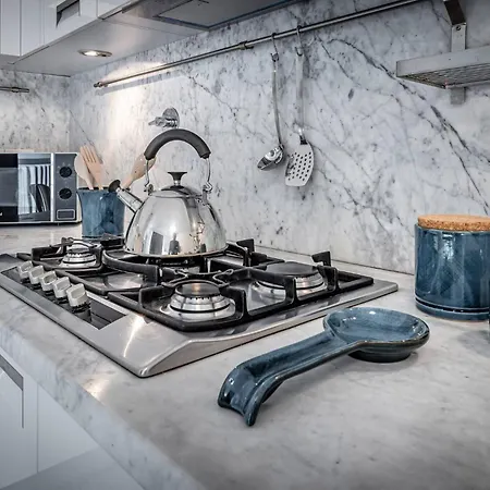 Yid Penthouse On River With Parking Apartament *