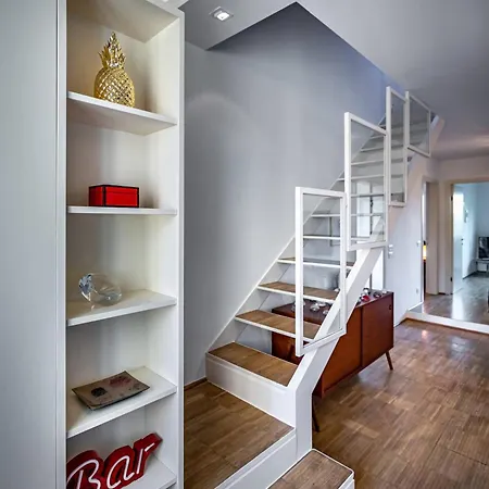 Yid Penthouse On River With Parking Apartament *