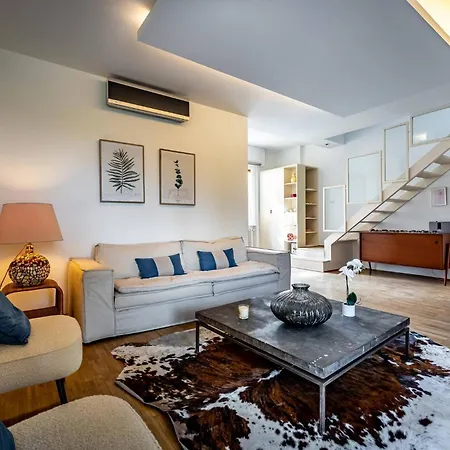 Yid Penthouse On River With Parking Florencja