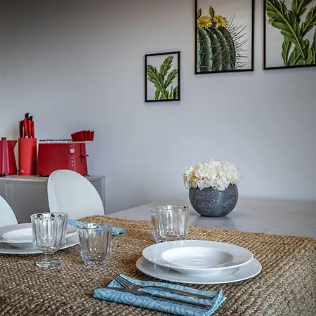 Yid Penthouse On River With Parking Apartament *